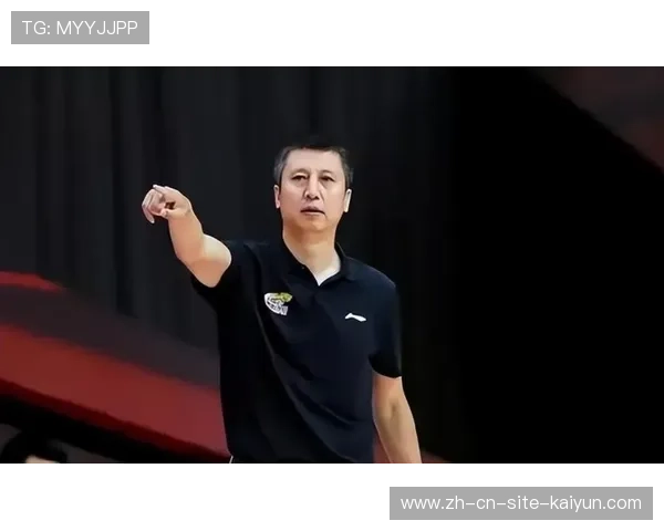 郭士强针对日本特点部署防守，高诗岩缠绕式防守限制富永启生