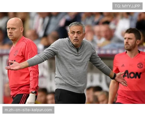 费内巴切主帅战术调整：因伤缺阵被迫改用三后卫体系